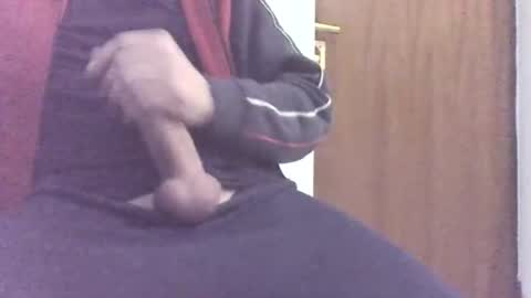 Snapshot of patatini784 chatting on 12/22/24, 09:31 patatini784 online show from 12/22/24, 09:31