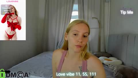 Snapshot of patr1cia_hart chatting on 09/15/25, 07:30 patr1cia_hart online show from 09/15/25, 07:30