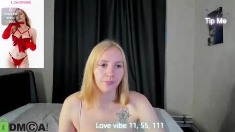 Snapshot of patr1cia_hart chatting on 09/17/25, 12:01 patr1cia_hart online show from 09/17/25, 12:01
