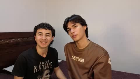 patri_ck_villa online show from 12/15/25, 02:38