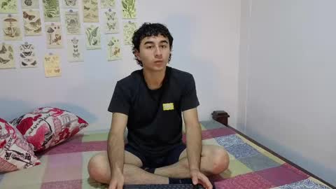 patri_ck_villa online show from 04/17/26, 04:32