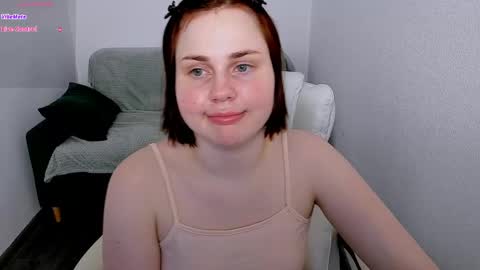 Snapshot of patricia__perez chatting on 06/04/26, 12:22 Pat online show from 06/04/26, 12:22