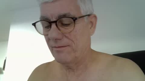 patrick5275 online show from 10/06/25, 08:23