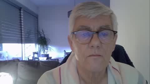 Snapshot of patrick5275 chatting on 05/20/26, 05:35 patrick5275 online show from 05/20/26, 05:35
