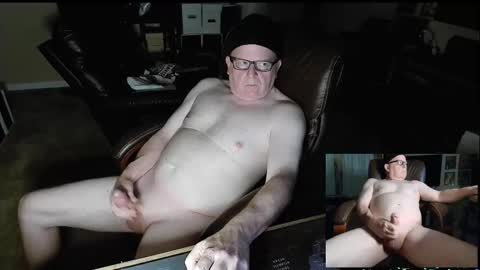 Snapshot of patrickstroking chatting on 10/01/25, 08:42 patrickstroking online show from 10/01/25, 08:42