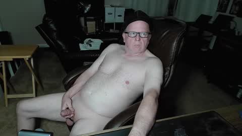 Snapshot of patrickstroking chatting on 10/25/25, 11:10 patrickstroking online show from 10/25/25, 11:10