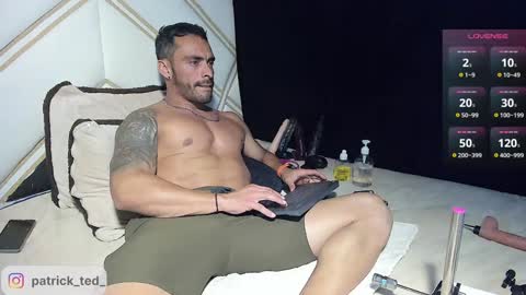Snapshot of patrickted chatting on 02/03/25, 02:47 patrick ted online show from 02/03/25, 02:47