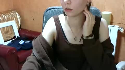 LiaSweetX online show from 11/12/25, 10:30