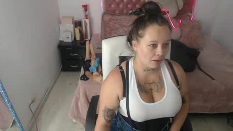 Snapshot of patty_squirt87 chatting on 06/01/26, 11:45 patty squirt87 online show from 06/01/26, 11:45