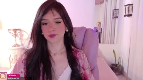 Snapshot of pau_cute chatting on 05/04/26, 04:52 Sofa online show from 05/04/26, 04:52