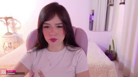 Snapshot of pau_cute chatting on 06/05/26, 04:30 Sofa online show from 06/05/26, 04:30