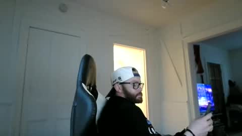shy online show from 05/10/26, 10:09