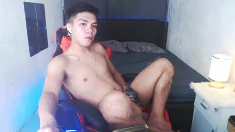 Snapshot of paul968323 chatting on 05/02/26, 01:43 MrBigPaul online show from 05/02/26, 01:43