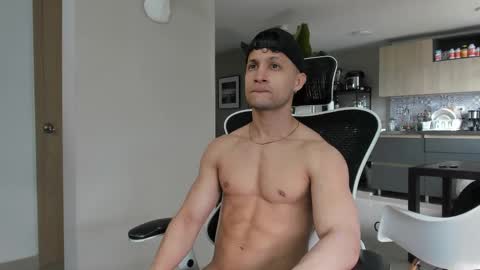 Snapshot of paul_reyborg chatting on 09/28/25, 02:22 Paul online show from 09/28/25, 02:22