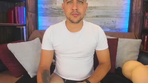 Paul Rivera online show from 11/08/25, 02:17