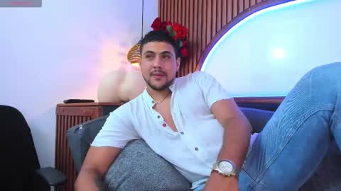 Paul Rivera online show from 11/20/25, 01:06