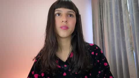 Snapshot of paulainblue chatting on 05/14/26, 10:16 online show from 05/14/26, 10:16