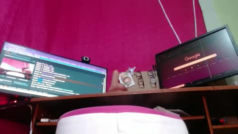 Snapshot of paulavaltina21 chatting on 10/03/25, 11:35 PAULA VALENTINA online show from 10/03/25, 11:35