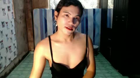 Snapshot of pauleenmargaret chatting on 12/28/24, 05:33 Pauleen Margaret online show from 12/28/24, 05:33