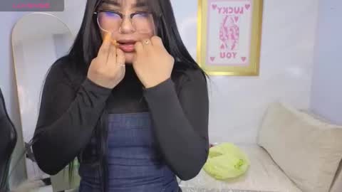 Live 800am 200pm COLOMBIAN HOUR online show from 12/20/25, 01:29