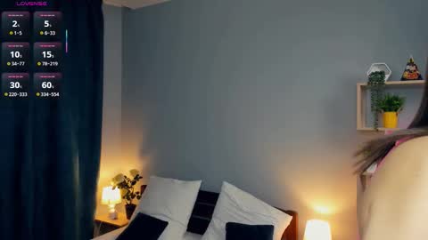 Eva online show from 10/17/25, 07:16