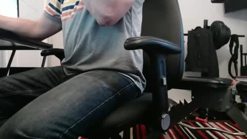 paulie120464 online show from 10/27/25, 04:22