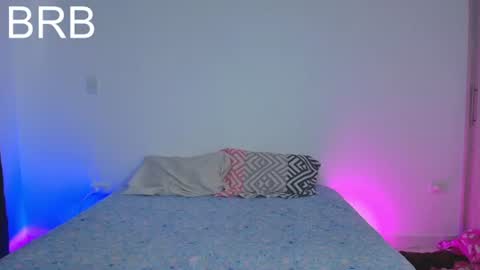 Snapshot of paulin01_ chatting on 06/24/26, 01:32 Paulina online show from 06/24/26, 01:32