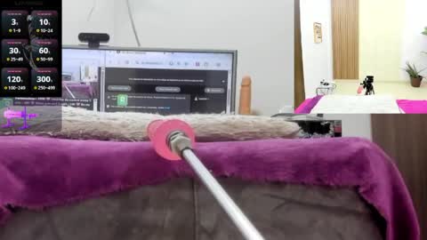 Snapshot of paulina_davis_ chatting on 06/07/26, 01:10 Paulina Davis online show from 06/07/26, 01:10