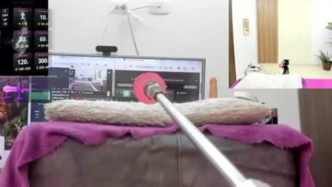 Snapshot of paulina_davis_ chatting on 07/05/26, 10:06 Paulina Davis online show from 07/05/26, 10:06
