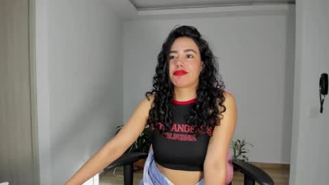 Snapshot of paulina_dossantos chatting on 02/23/25, 11:14 paulina online show from 02/23/25, 11:14