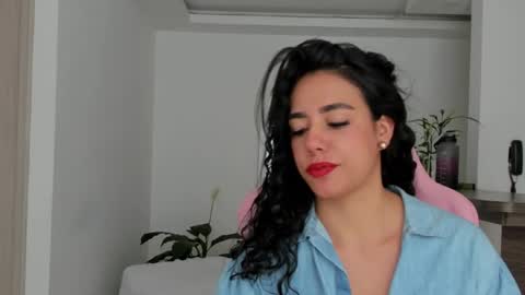 Snapshot of paulina_dossantos chatting on 03/10/25, 08:56 paulina online show from 03/10/25, 08:56