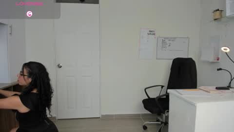 Snapshot of paulina_dossantos chatting on 10/08/25, 07:11 paulina online show from 10/08/25, 07:11