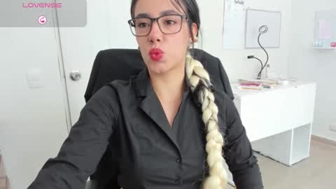 Snapshot of paulina_dossantos chatting on 10/16/25, 07:26 paulina online show from 10/16/25, 07:26