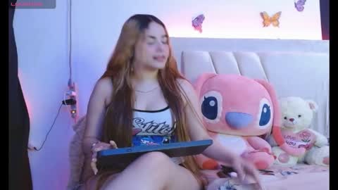 Snapshot of paulina_quintero18 chatting on 05/08/26, 04:07 Pau online show from 05/08/26, 04:07