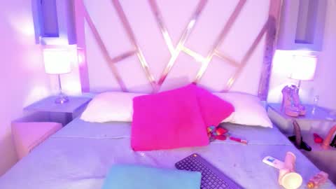   online show from 11/20/25, 08:08