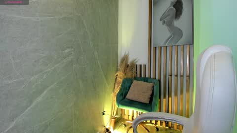 Paulina Belle online show from 04/04/26, 01:08