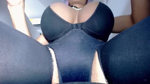 Snapshot of paulinabigcock24 chatting on 12/22/24, 10:17 paulinabigcock24 online show from 12/22/24, 10:17