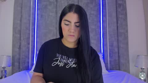 Snapshot of paulinaduarte_ chatting on 12/09/24, 11:15 Paulina online show from 12/09/24, 11:15