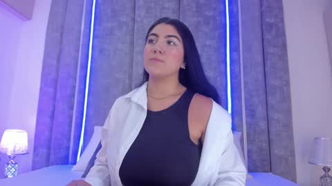 Snapshot of paulinaduarte_ chatting on 12/16/24, 07:32 Paulina online show from 12/16/24, 07:32
