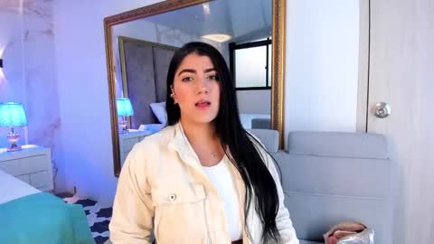 Snapshot of paulinaduarte_ chatting on 01/19/25, 12:17 Paulina online show from 01/19/25, 12:17