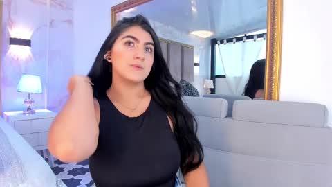 Snapshot of paulinaduarte_ chatting on 02/15/25, 07:28 Paulina online show from 02/15/25, 07:28
