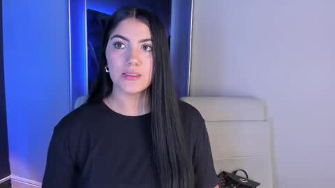 Snapshot of paulinaduarte_ chatting on 10/13/25, 07:03 Paulina online show from 10/13/25, 07:03