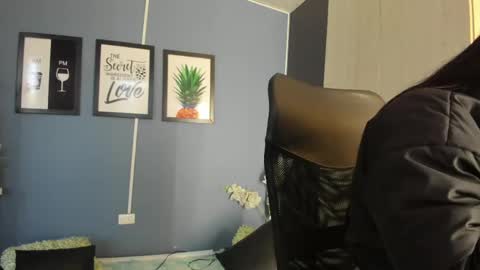 Paulina online show from 04/22/26, 12:18