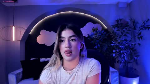 Paulina Santos  online show from 03/01/25, 06:54