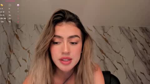 Paulina Santos  online show from 03/04/25, 10:27