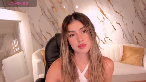 Paulina Santos  online show from 03/05/25, 07:06