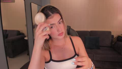 Paulina Santos  online show from 03/09/25, 05:17