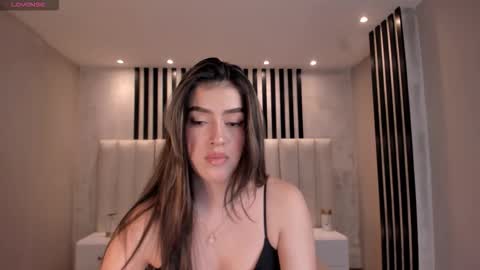 Paulina Santos  online show from 01/14/26, 08:58