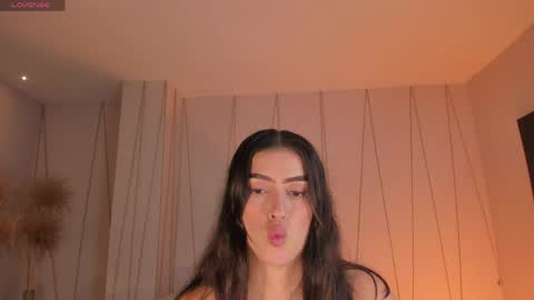 Paulina Santos  online show from 03/24/26, 07:19