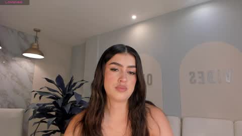 Paulina Santos  online show from 04/21/26, 07:06